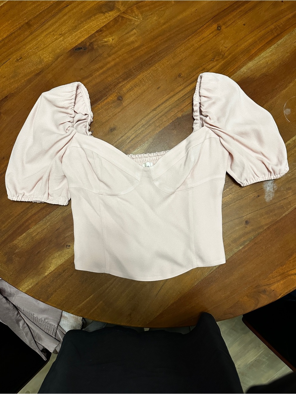Aritzia Blush Puff Sleeve Sweetheart Crop Top
